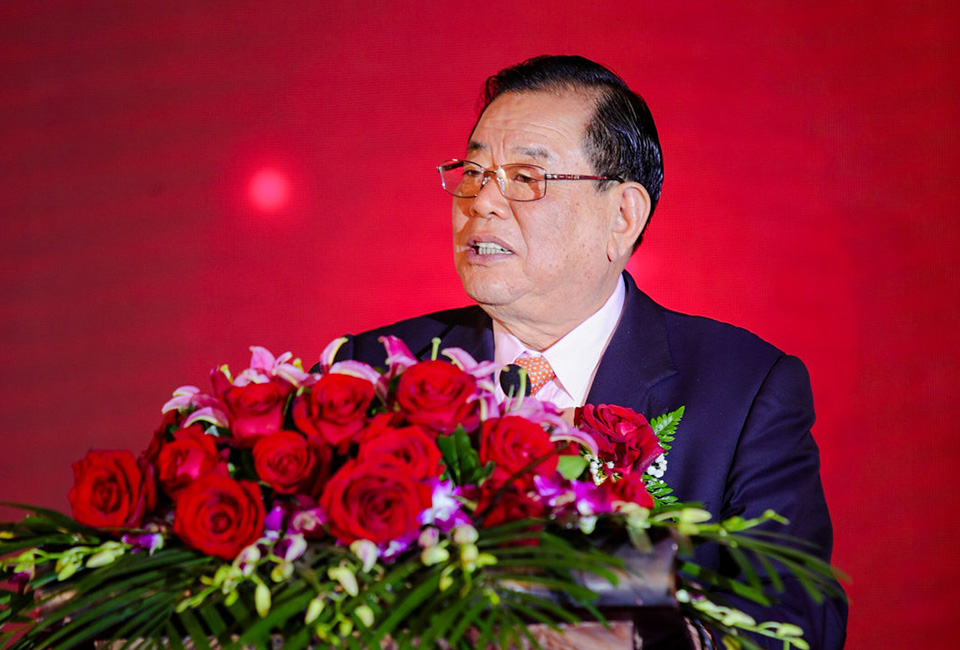 德業(yè)人將用心堅(jiān)守使命,<br>為實(shí)現(xiàn)夢(mèng)想不懼櫛風(fēng)沐雨、砥礪前行。